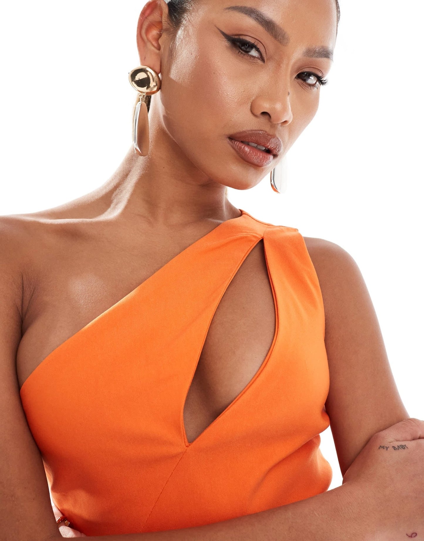Vesper bengaline one shoulder cut out detail front split maxi dress in orange - ASOS Sample Sale EU Store