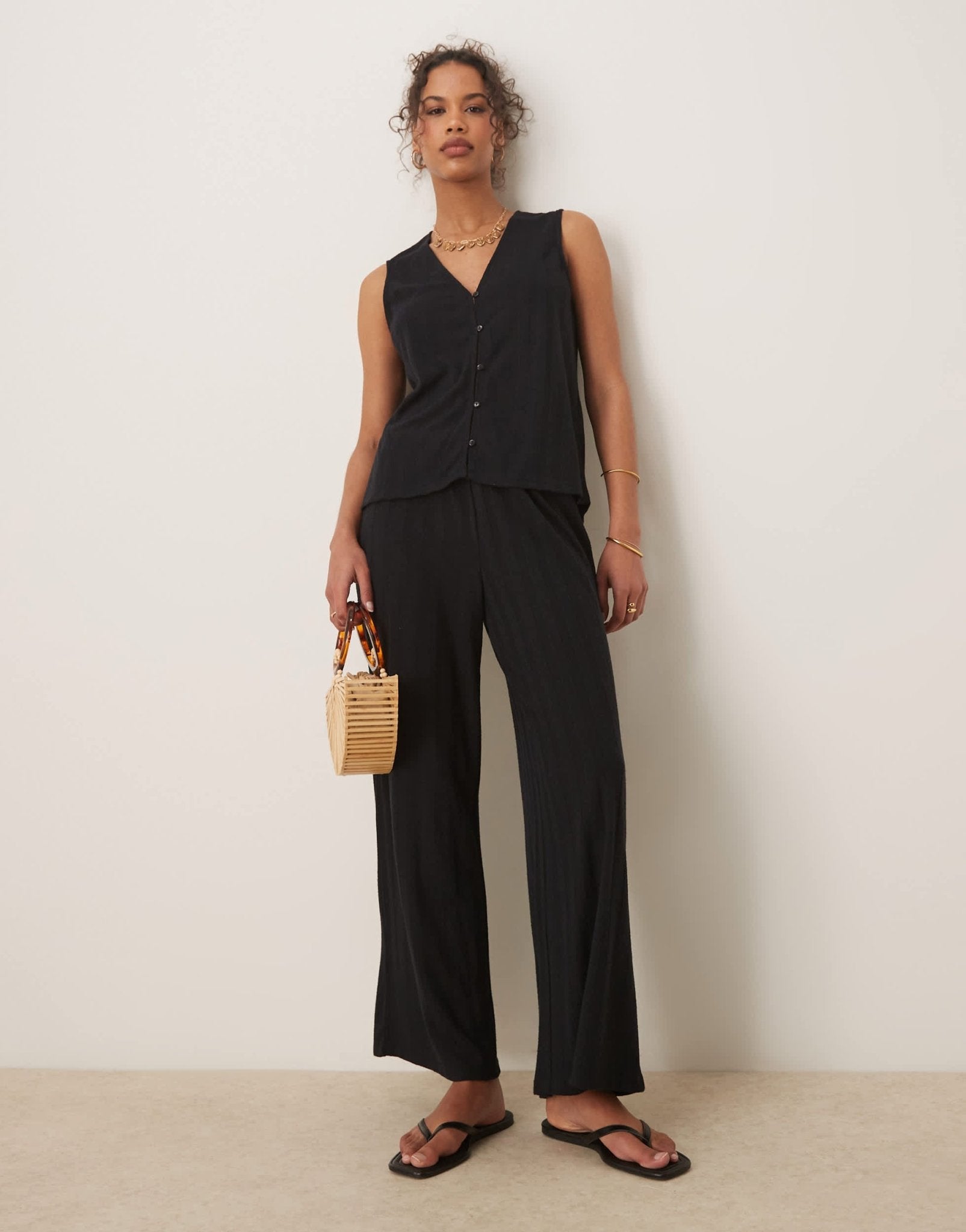Vila lightweight knitted wide leg trouser co - ord in black - ASOS Sample Sale EU Store