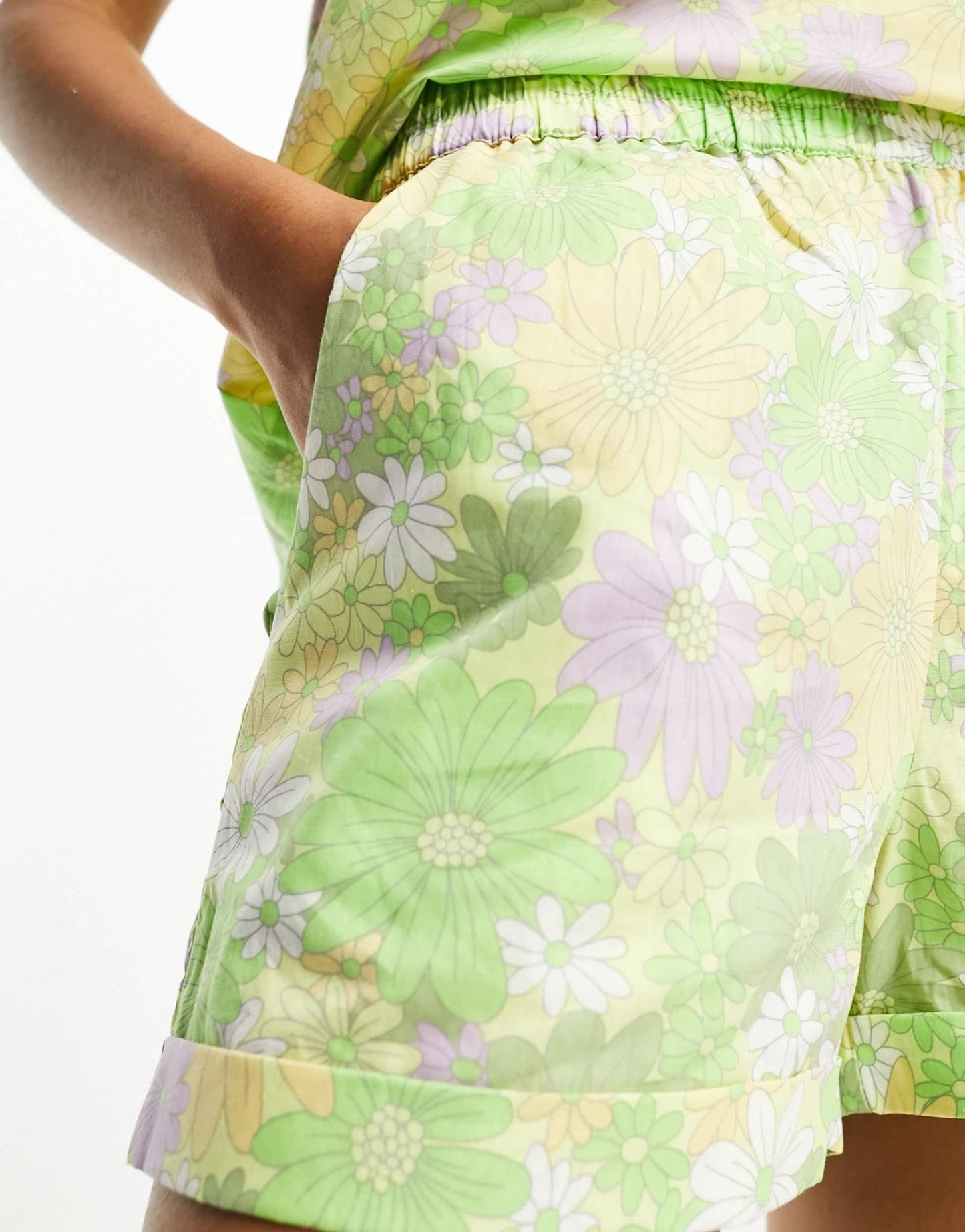 Vila short co - ord in green floral print - ASOS Sample Sale EU Store