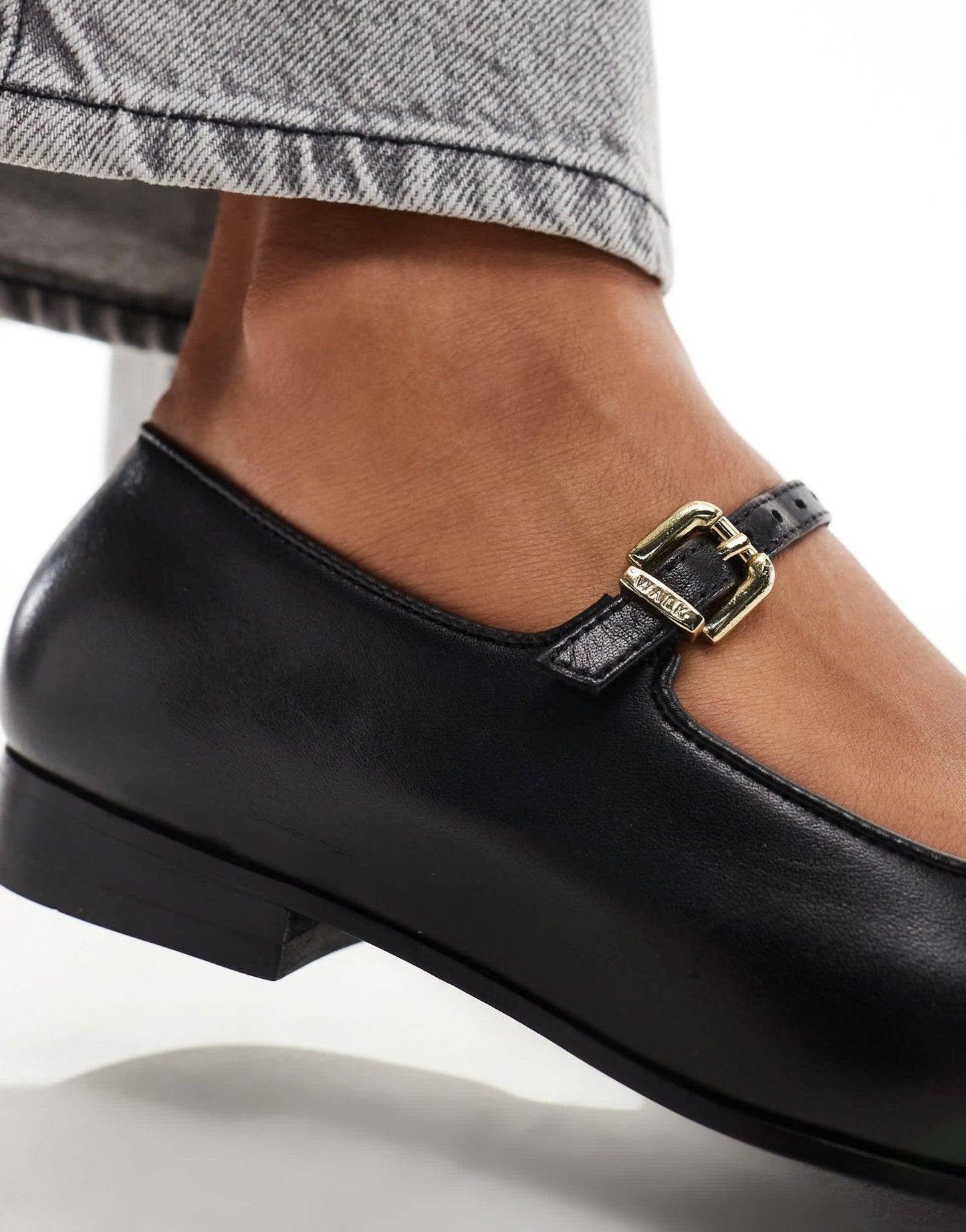 Walk London Bella ballerina shoe in black leather - ASOS Sample Sale EU Store