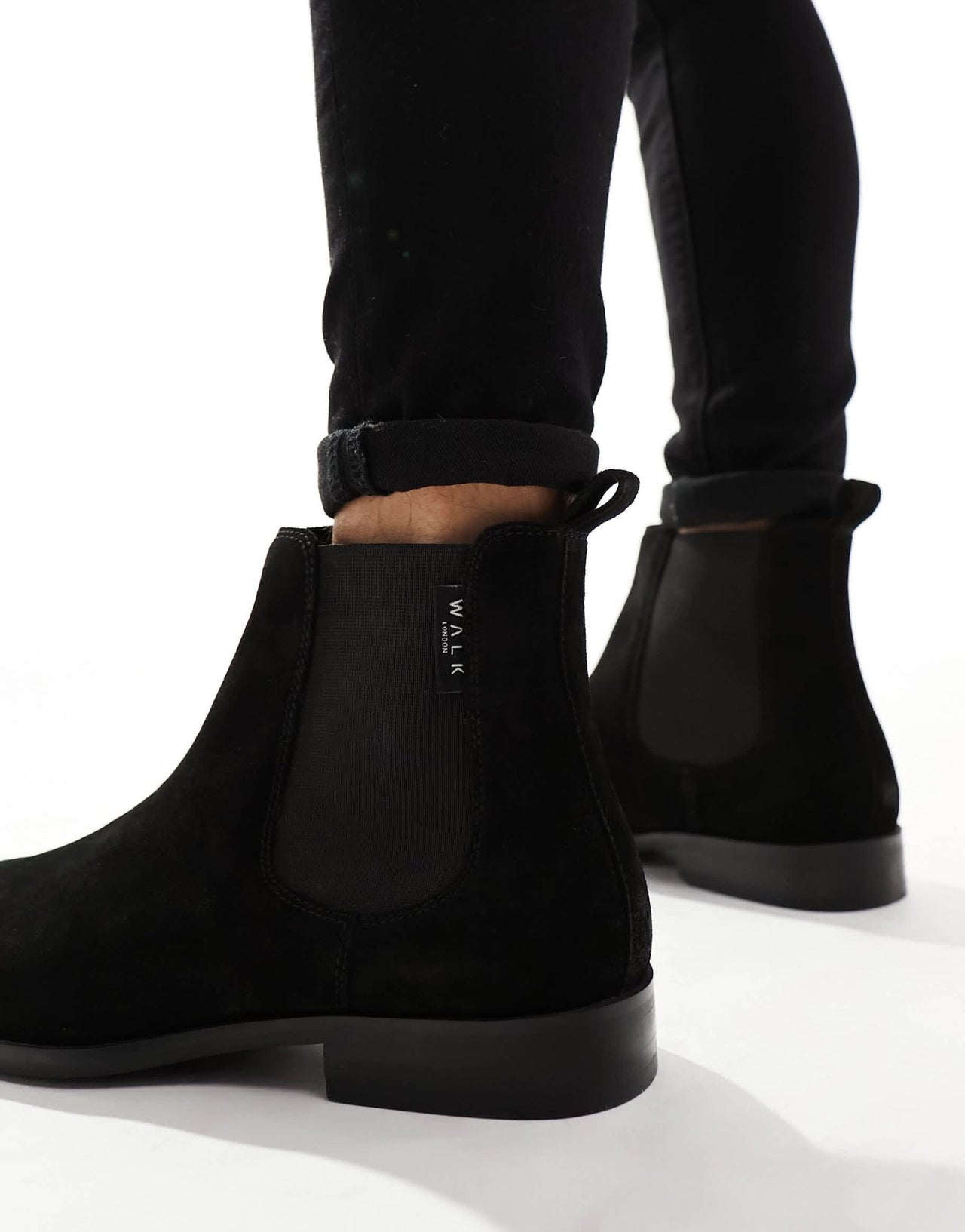 Walk London City Chelsea Boots In Black Suede - ASOS Sample Sale EU Store