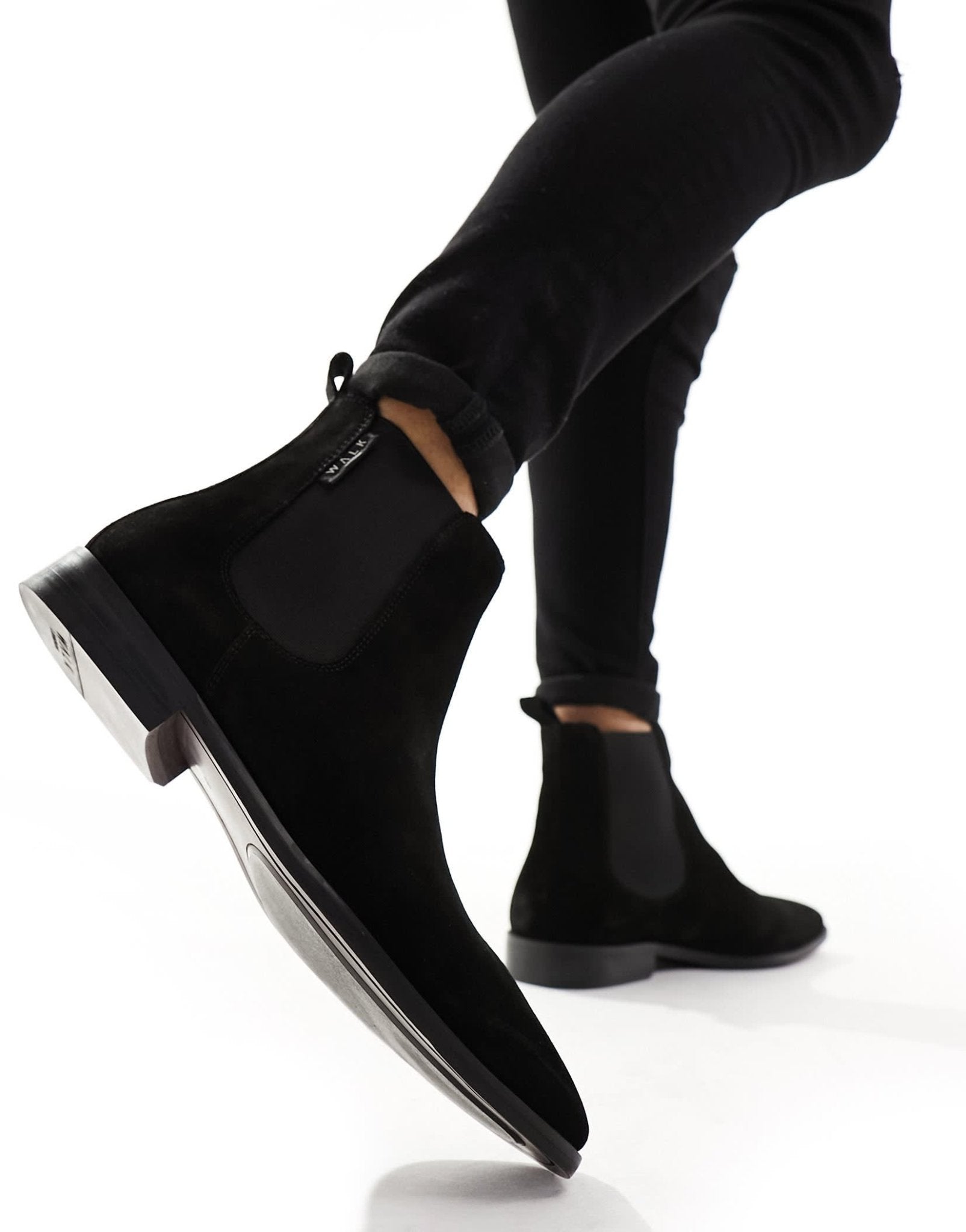 Walk London City Chelsea Boots In Black Suede - ASOS Sample Sale EU Store