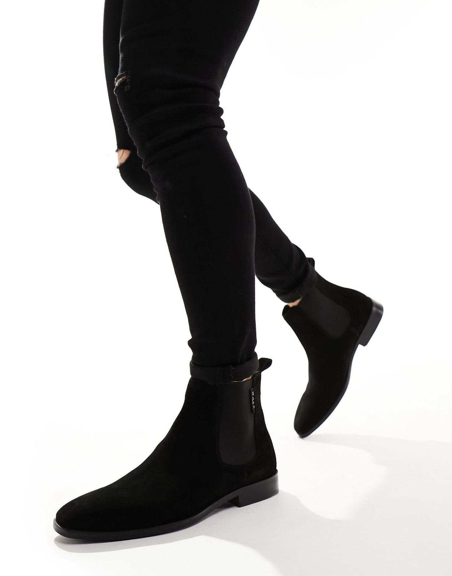 Walk London City Chelsea Boots In Black Suede - ASOS Sample Sale EU Store