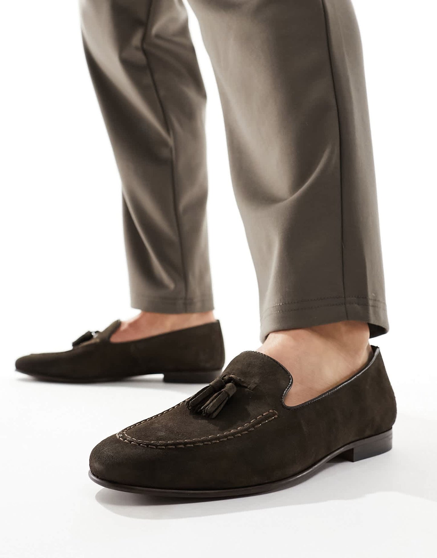Walk London Trent Tassel Loafers In Brown Suede - ASOS Sample Sale EU Store