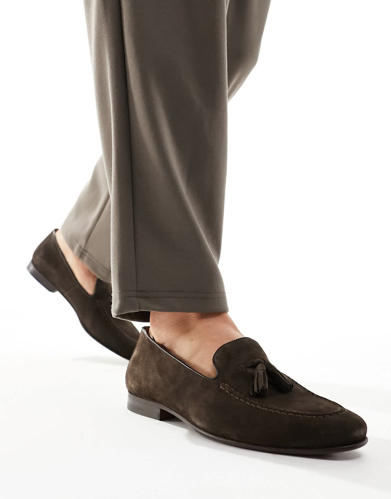 Walk London Trent Tassel Loafers In Brown Suede - ASOS Sample Sale EU Store