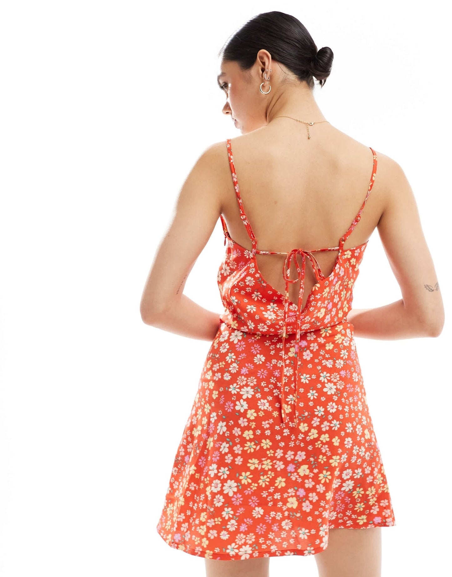 Wednesday's Girl daisy floral cami mini dress in red - ASOS Sample Sale EU Store