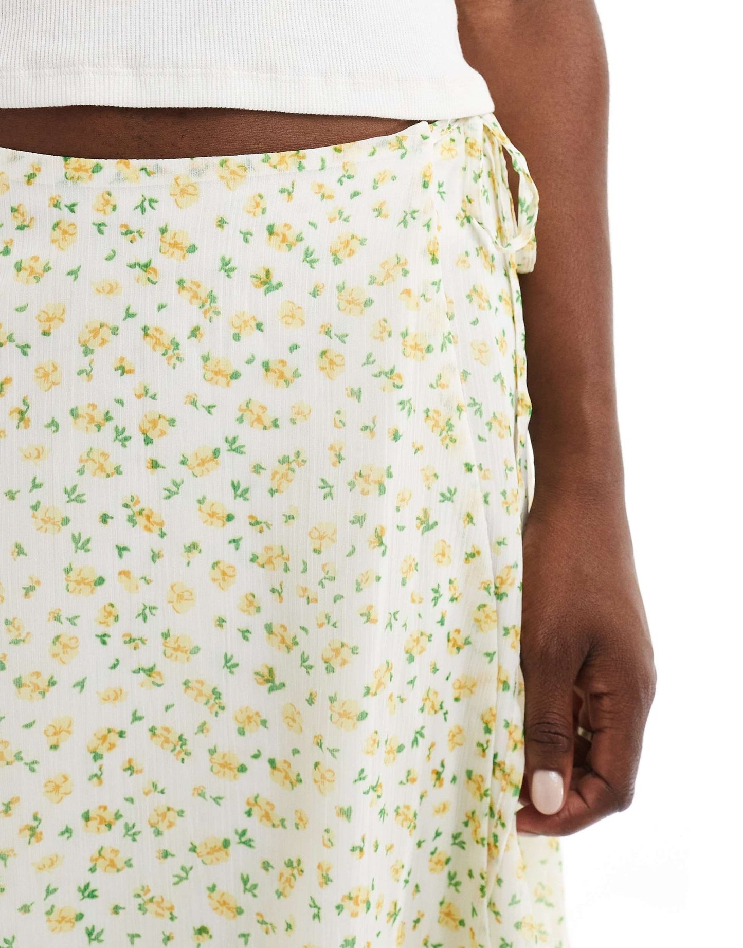 Wednesday's Girl floral print tie detail mini skirt in white and yellow - ASOS Sample Sale EU Store