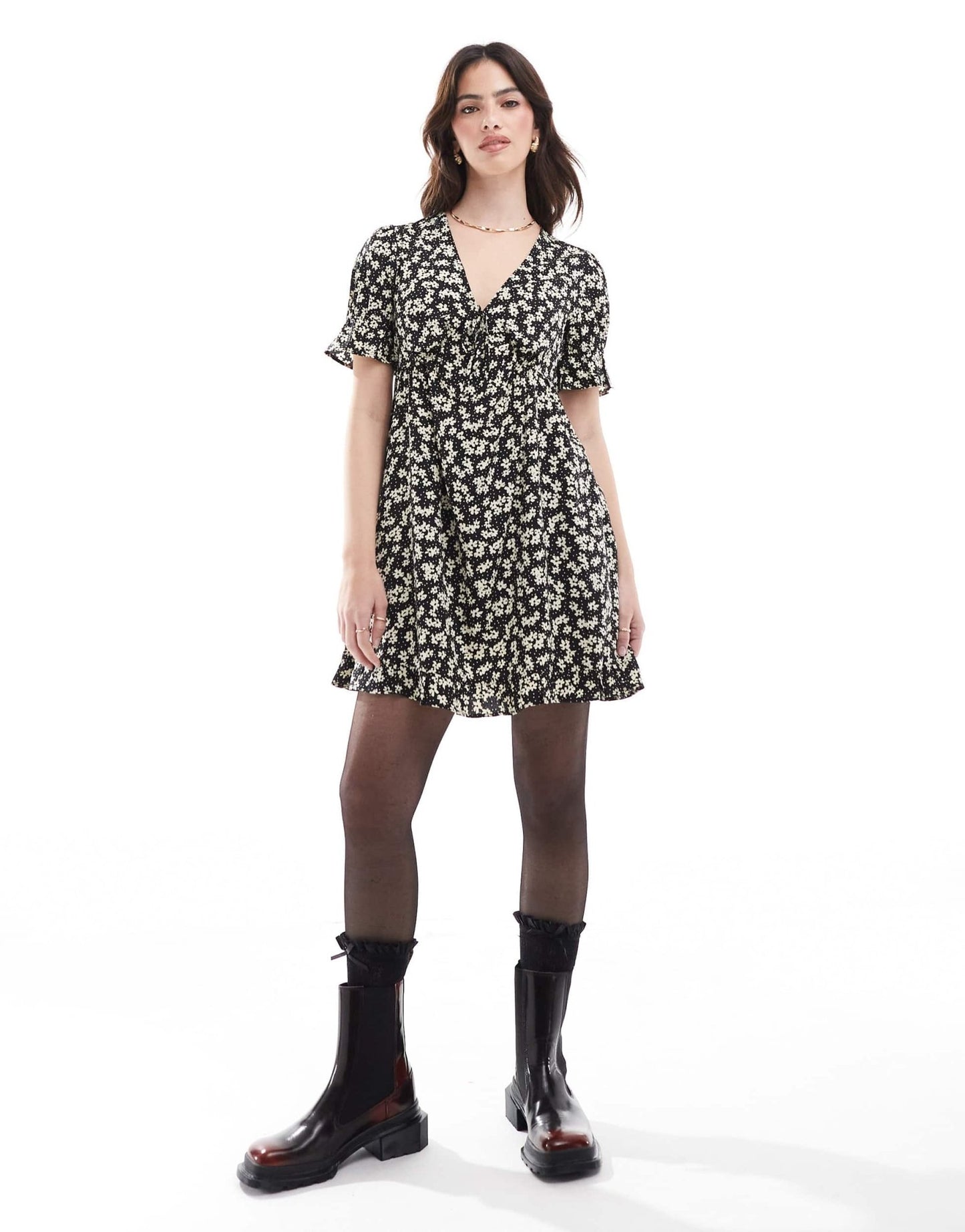 Wednesday's Girl flutter sleeve floral print mini dress in black and white - ASOS Sample Sale EU Store