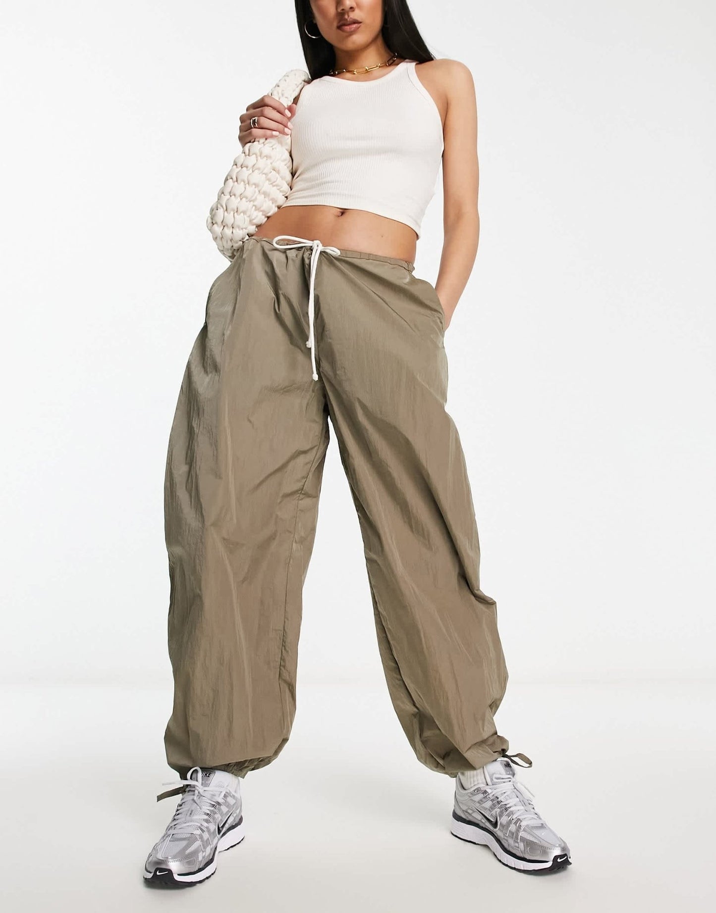 Weekday Alistar parachute trousers in khaki - ASOS Sample Sale EU Store