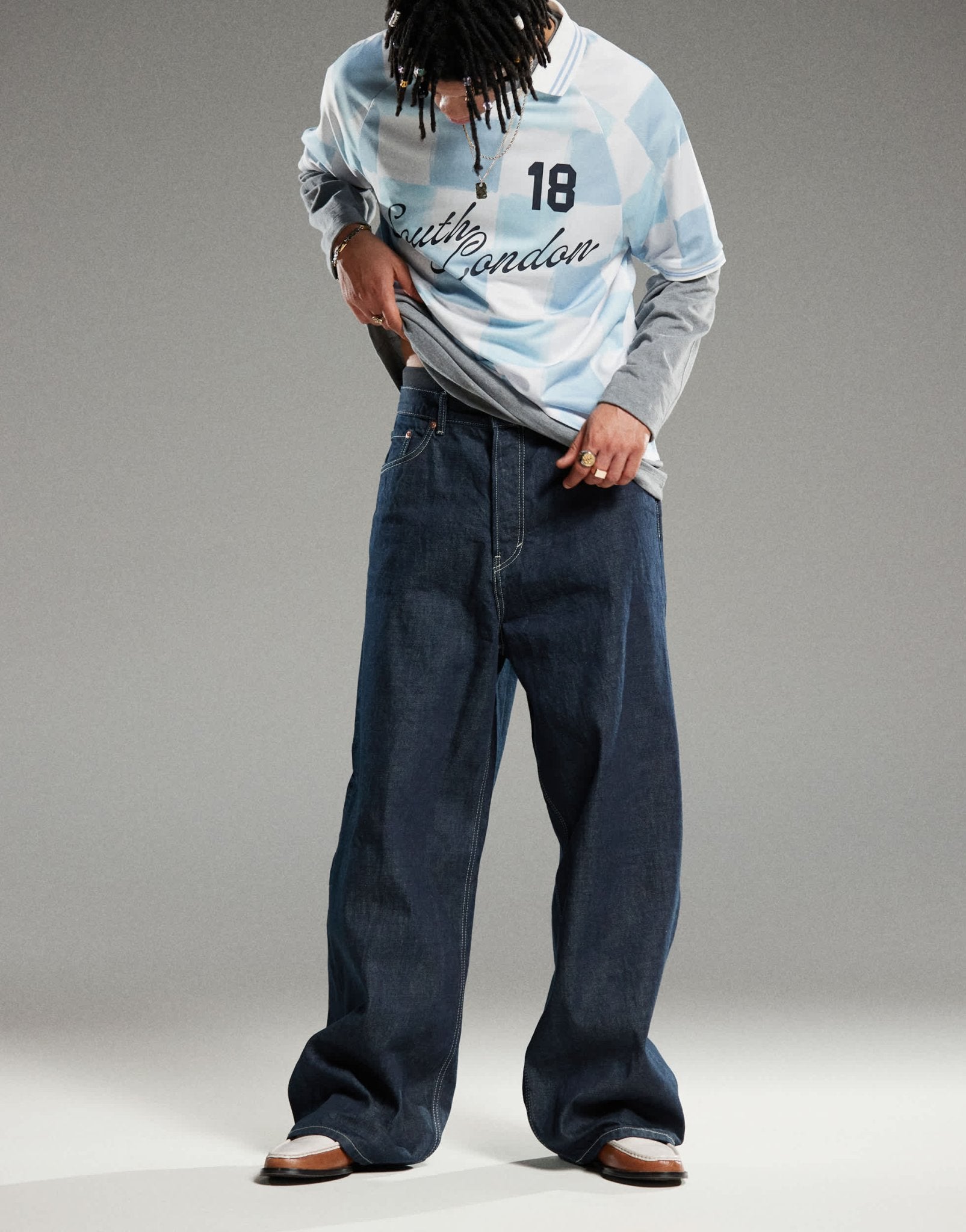Weekday Astro Unisex low rise loose fit baggy jeans in blue rinse wash - ASOS Sample Sale EU Store
