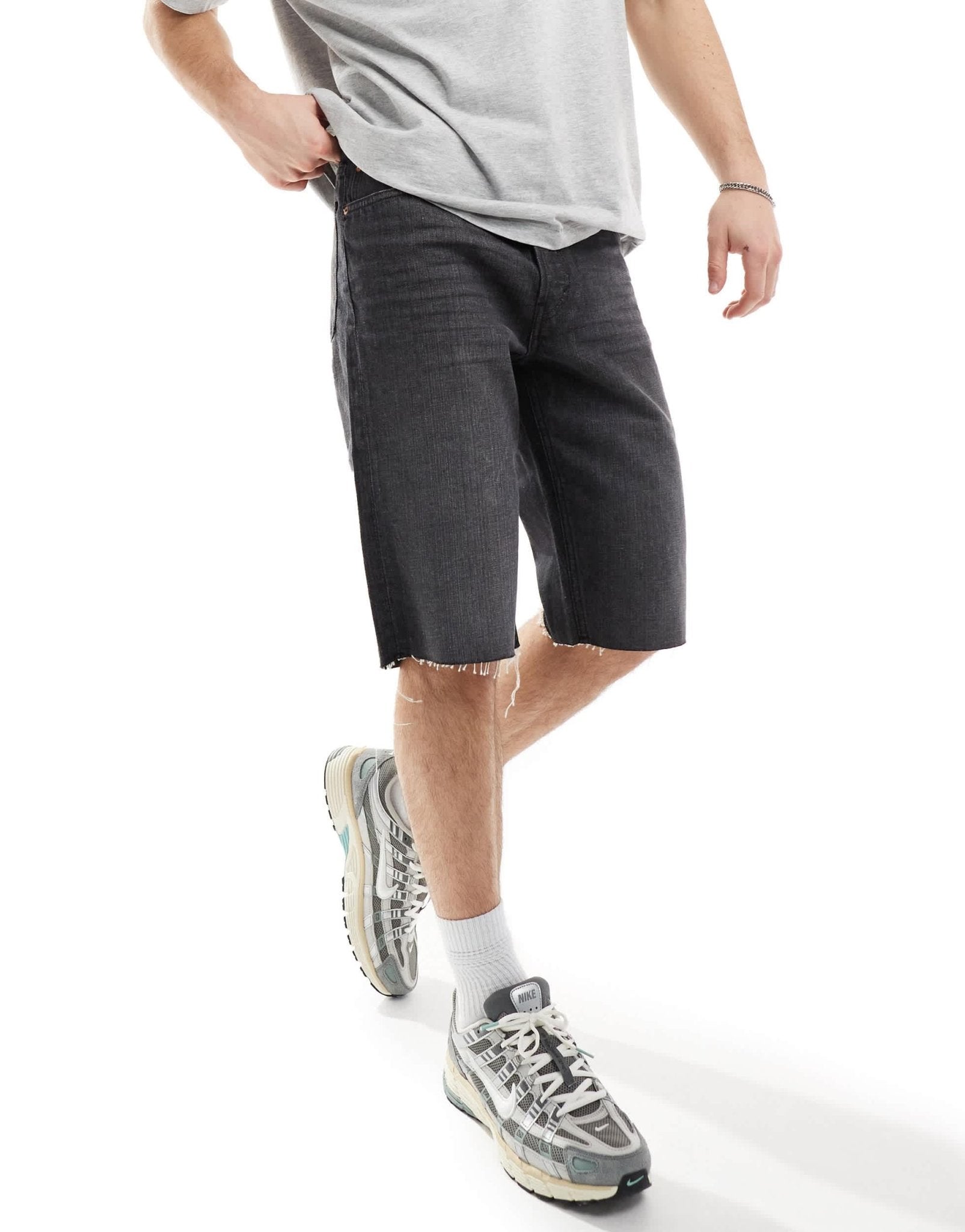 Weekday Civic denim knee length shorts in black wash - ASOS Sample Sale EU Store