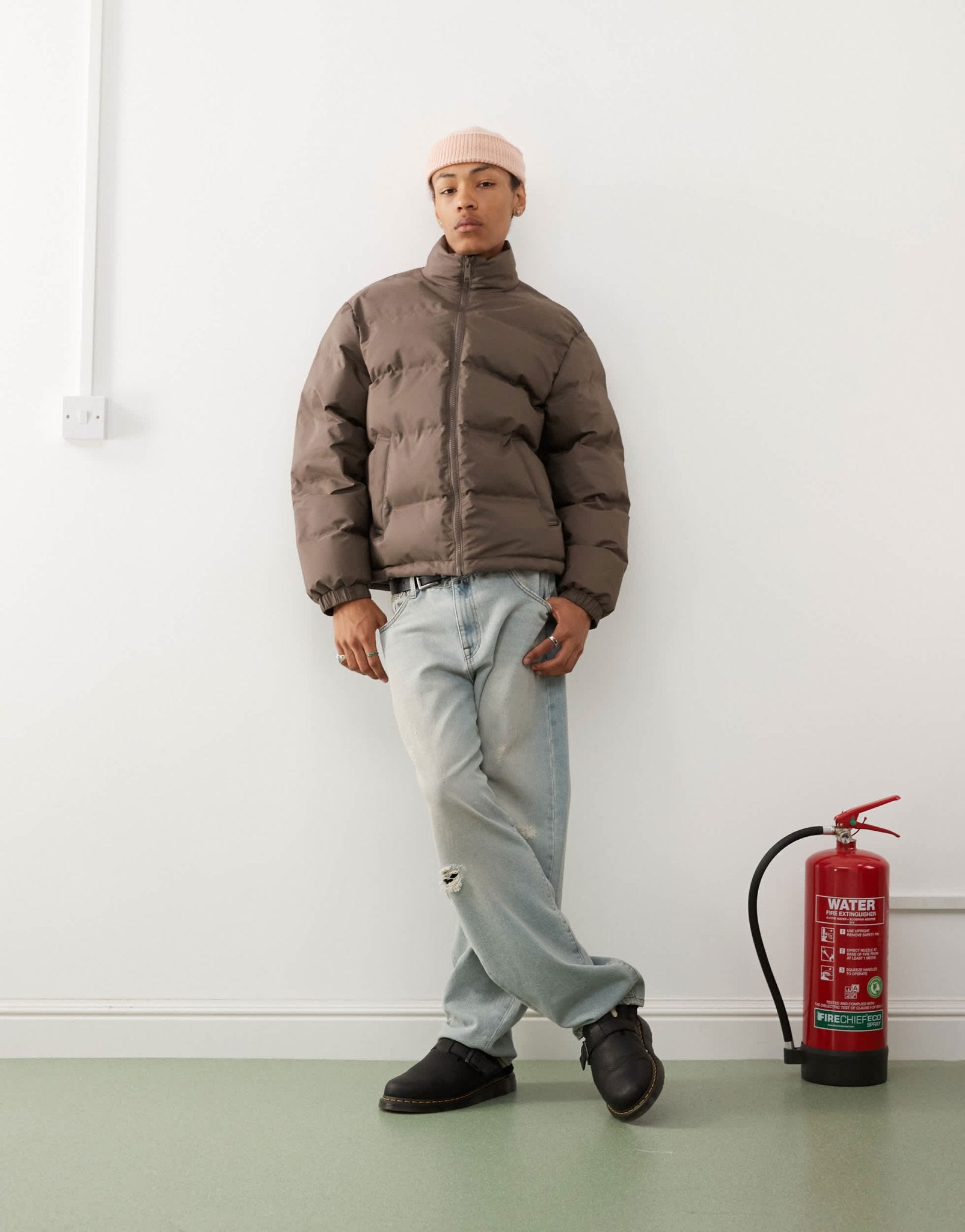 Weekday Cole puffer jacket in dark brown - ASOS Sample Sale EU Store