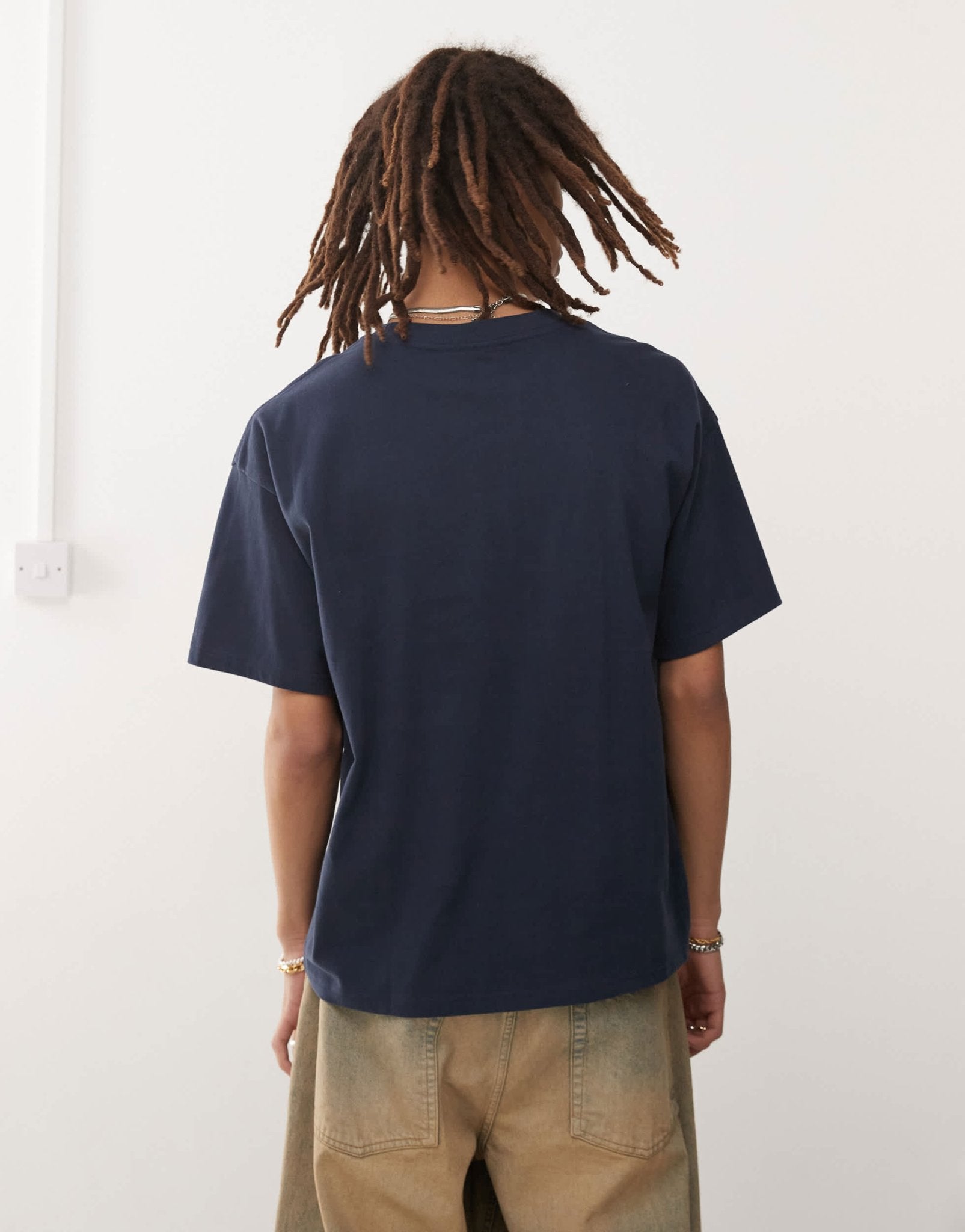 Weekday Great oversized boxy fit t-shirt in navy - ASOS Sample Sale EU Store