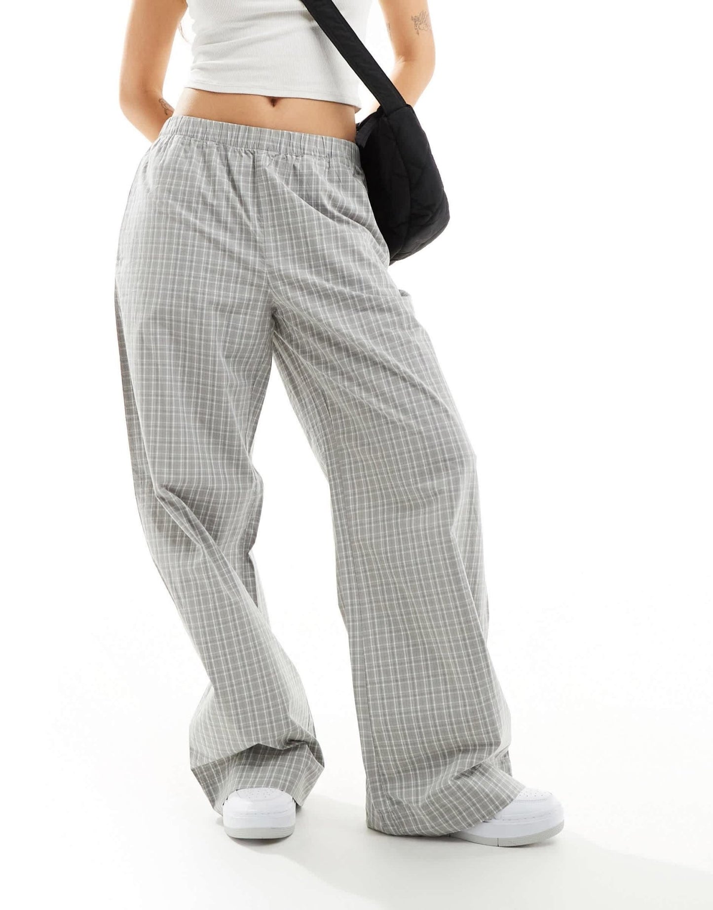 Weekday Hanna slouchy trousers in beige check - ASOS Sample Sale EU Store