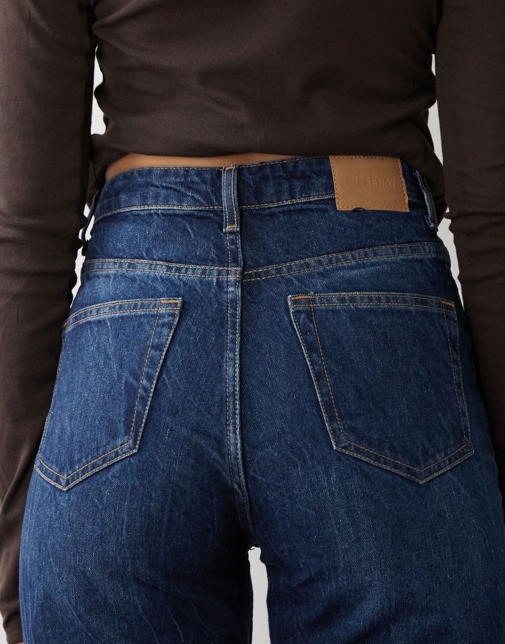 Weekday Rowe extra high waist regular fit straight leg jeans in compact blue - ASOS Sample Sale EU Store