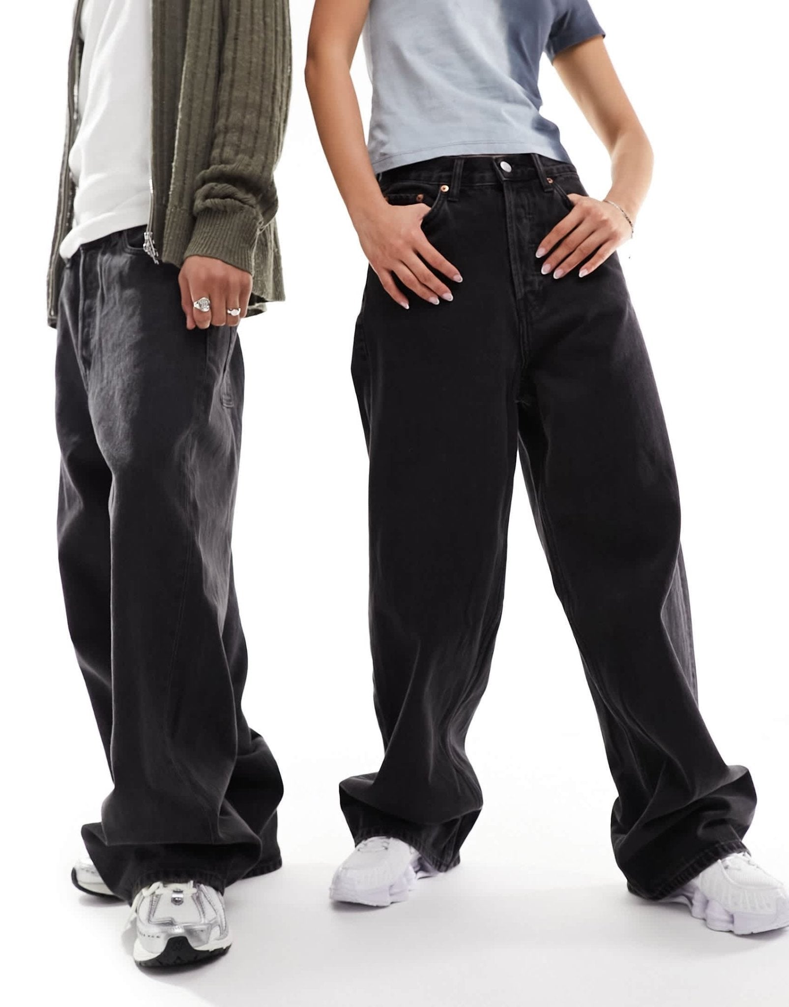 Weekday Unisex Astro loose fit wide leg jeans in tuned black - ASOS Sample Sale EU Store
