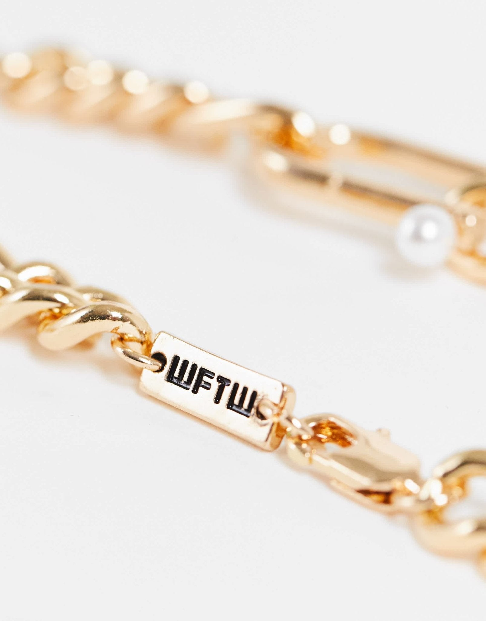 WFTW pearl clasp chain necklace in gold - ASOS Sample Sale EU Store