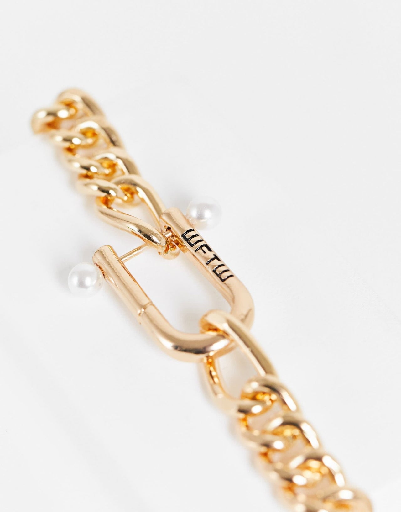 WFTW pearl clasp chain necklace in gold - ASOS Sample Sale EU Store