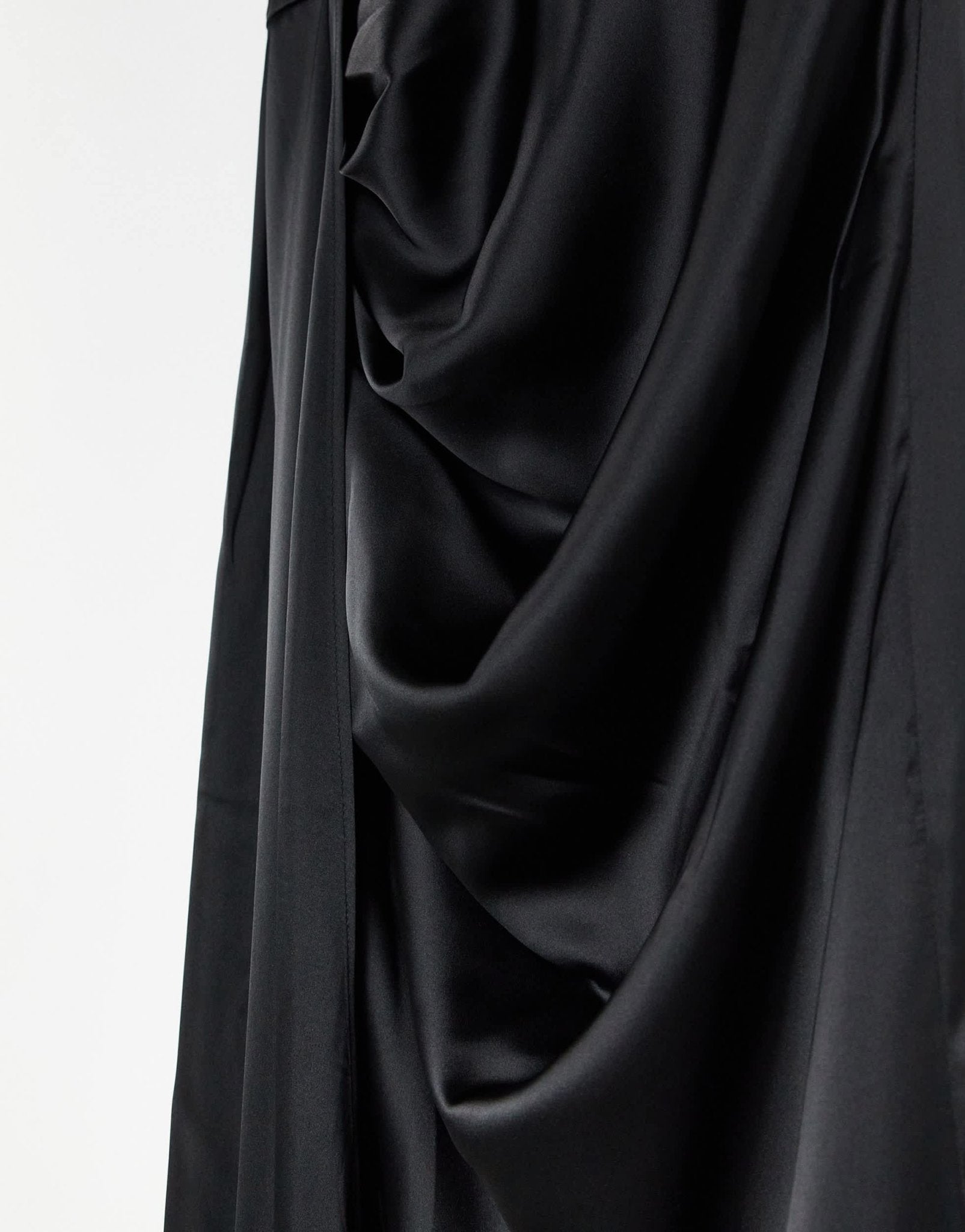 Yaura sweetheart midaxi dress in black - ASOS Sample Sale EU Store