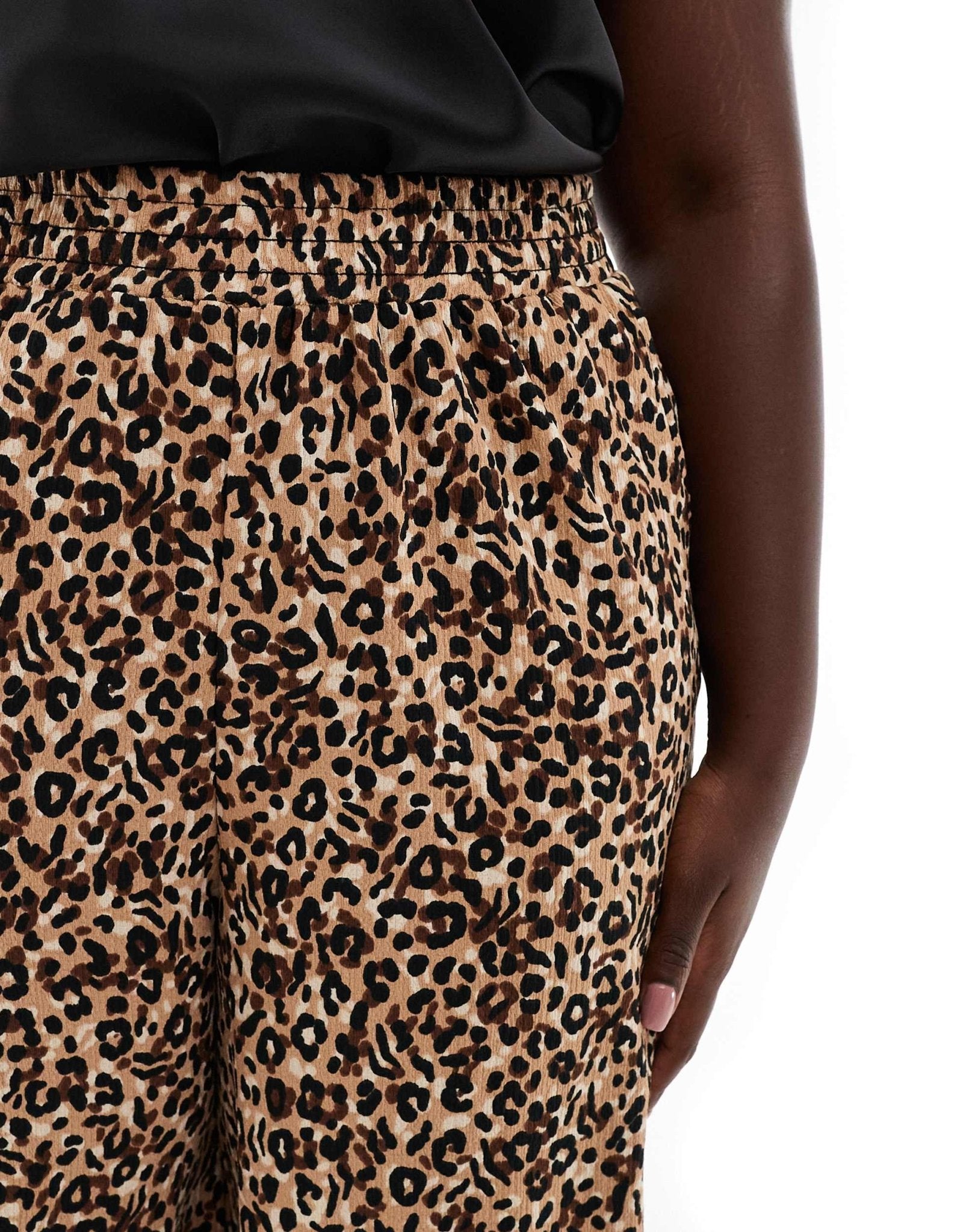 Yours wide leg pull on trousers in leopard print - ASOS Sample Sale EU Store